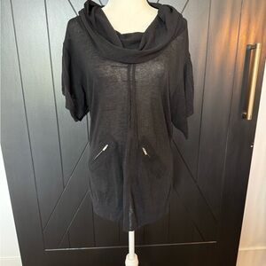 Black Women's Top with Zipper Pockets